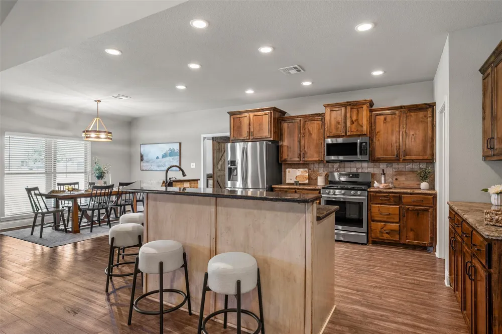 225 County Road 423 Lorena, TX 76655