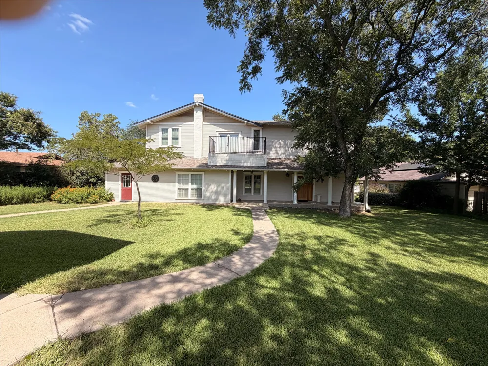 605 S Seaman Street Eastland, TX 76448
