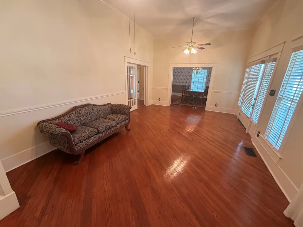 605 S Seaman Street Eastland, TX 76448