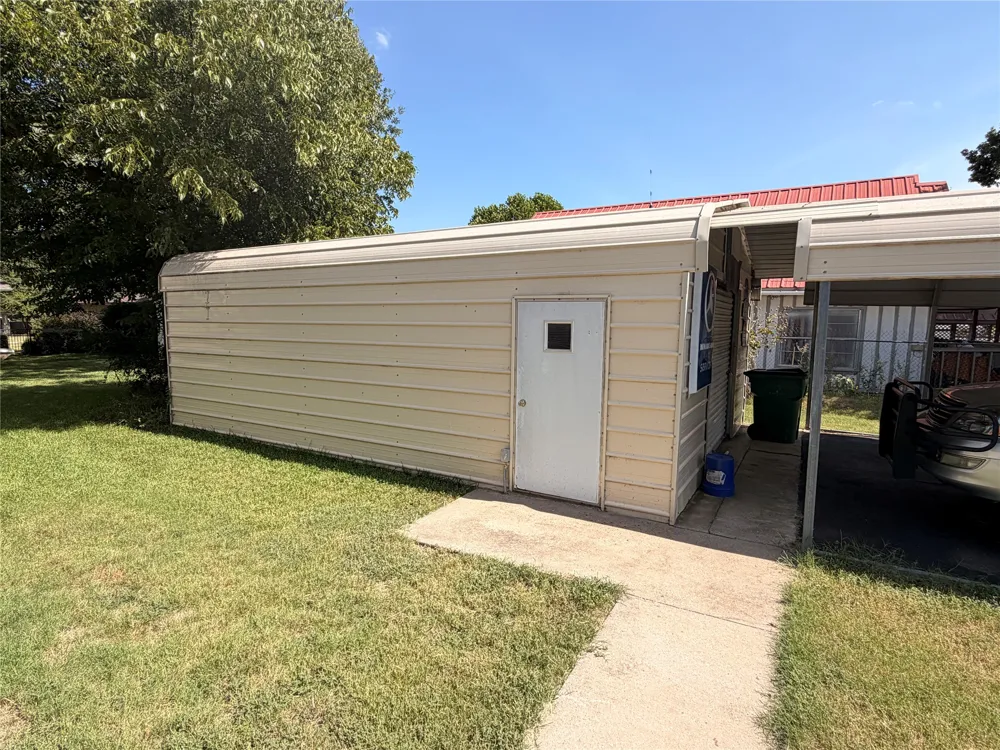 605 S Seaman Street Eastland, TX 76448