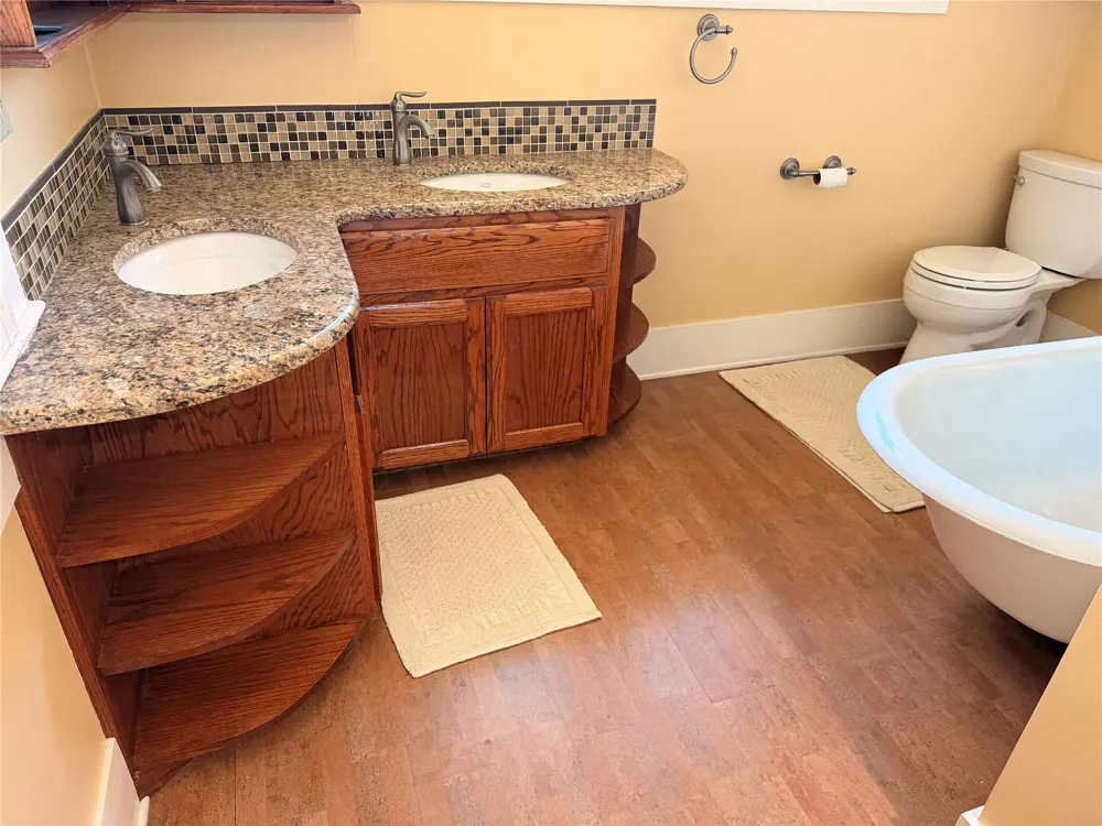 605 S Seaman Street Eastland, TX 76448