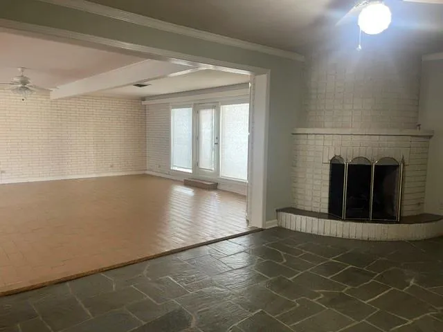 2503 Meadow Lane El Campo, TX 77437