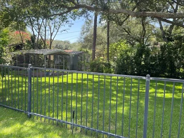 2503 Meadow Lane El Campo, TX 77437