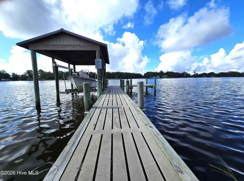 55 Memory Lane NE Oriental, NC 28571