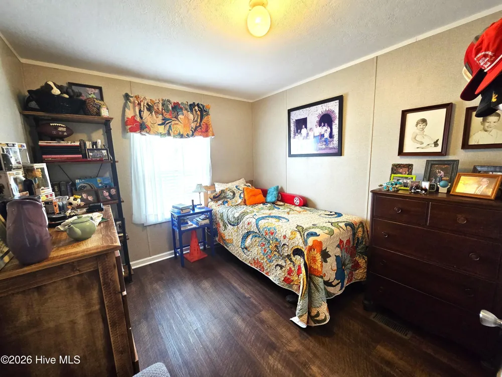 55 Memory Lane NE Oriental, NC 28571