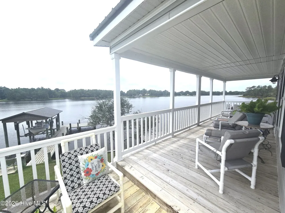 55 Memory Lane NE Oriental, NC 28571