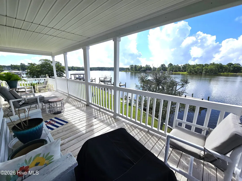 55 Memory Lane NE Oriental, NC 28571