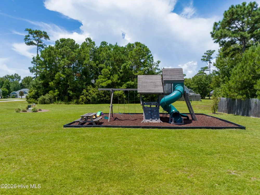 286 Marsh Haven Drive Sneads Ferry, NC 28460