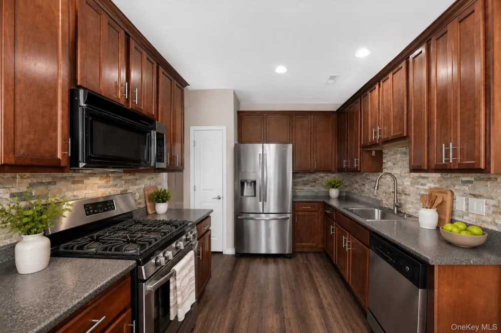 4 Kless Court Middletown, NY 10940