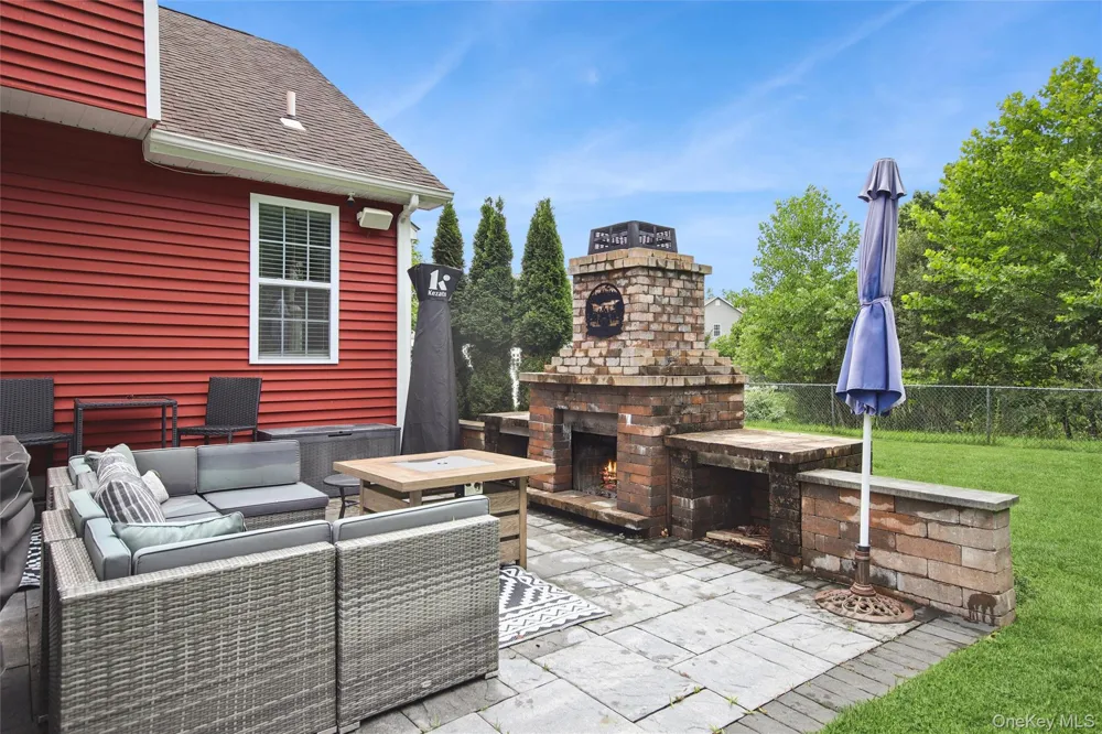 45 Plum Court Drive Poughquag, NY 12570