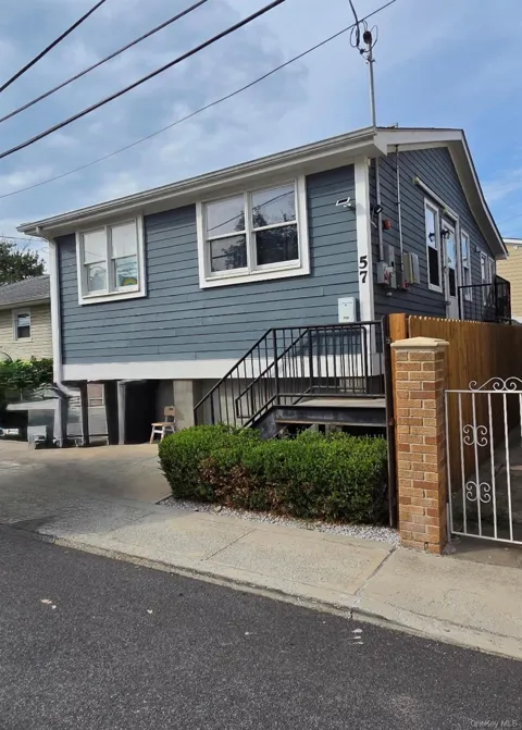 57 Waterside Street