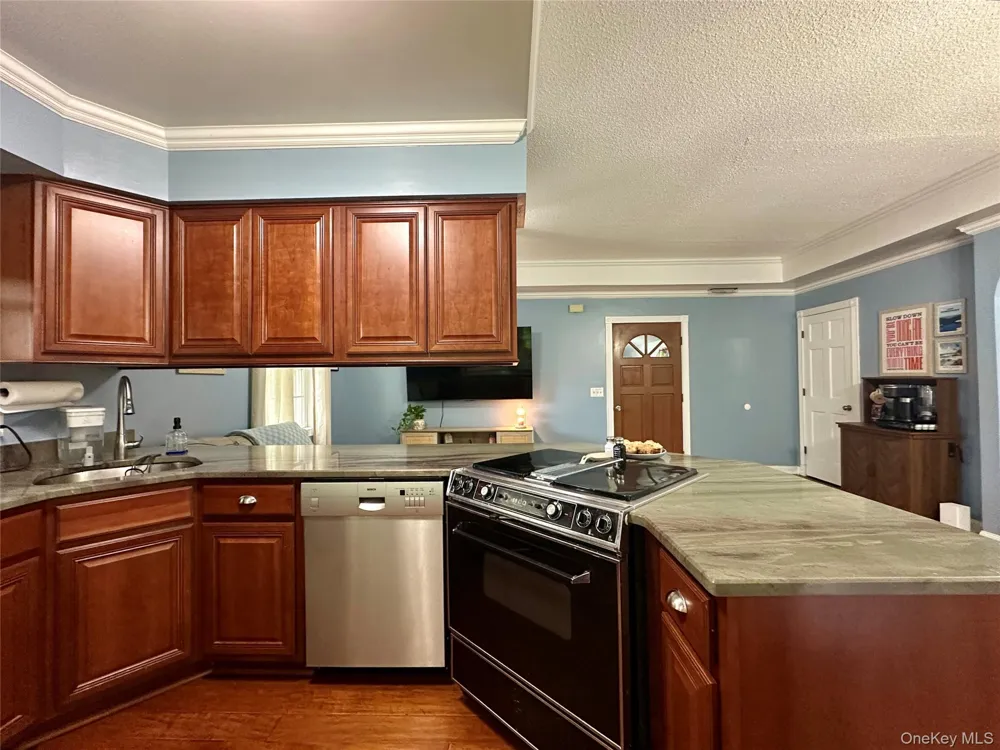 2 Westbrook Road Newburgh, NY 12550
