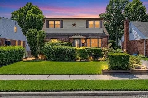 7 Edward Avenue