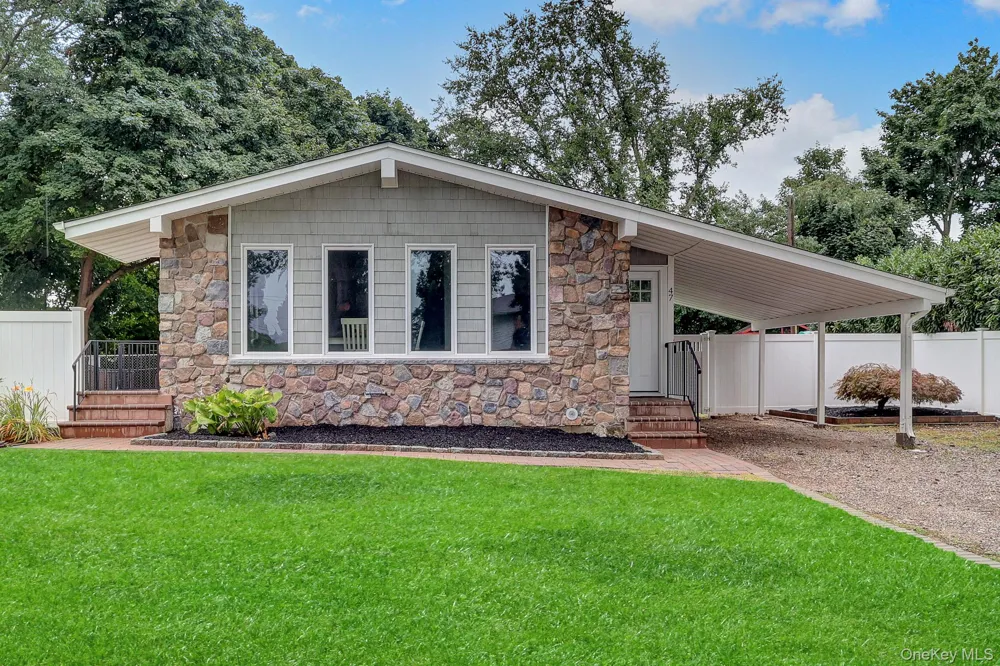 47 Hayrick Lane Commack, NY 11725