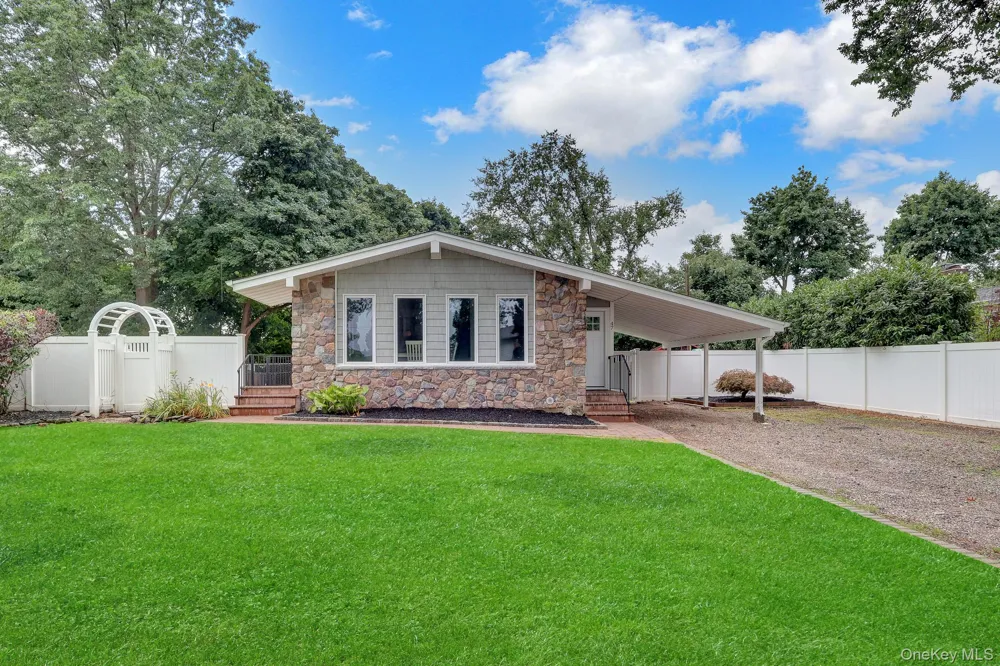 47 Hayrick Lane Commack, NY 11725