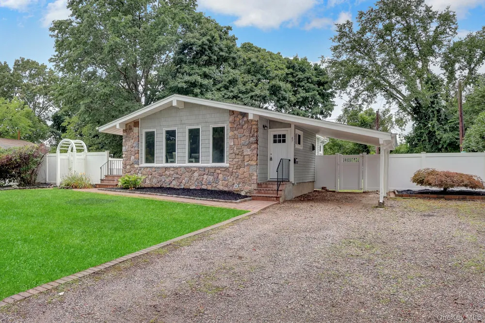 47 Hayrick Lane Commack, NY 11725