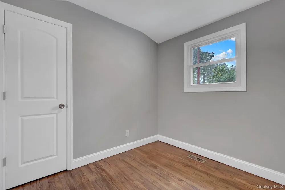 47 Hayrick Lane Commack, NY 11725