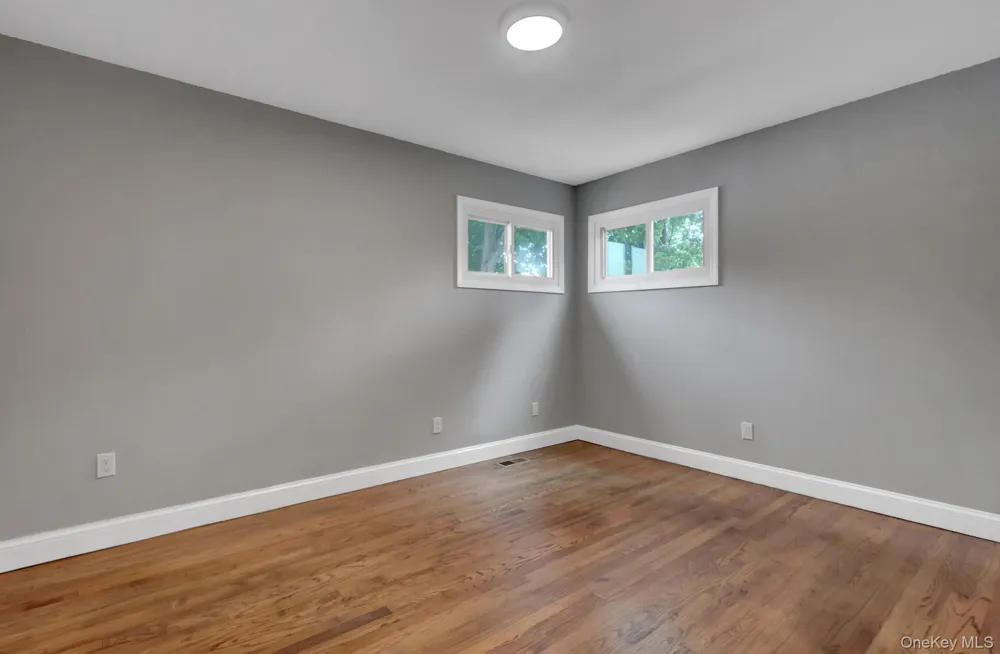 47 Hayrick Lane Commack, NY 11725