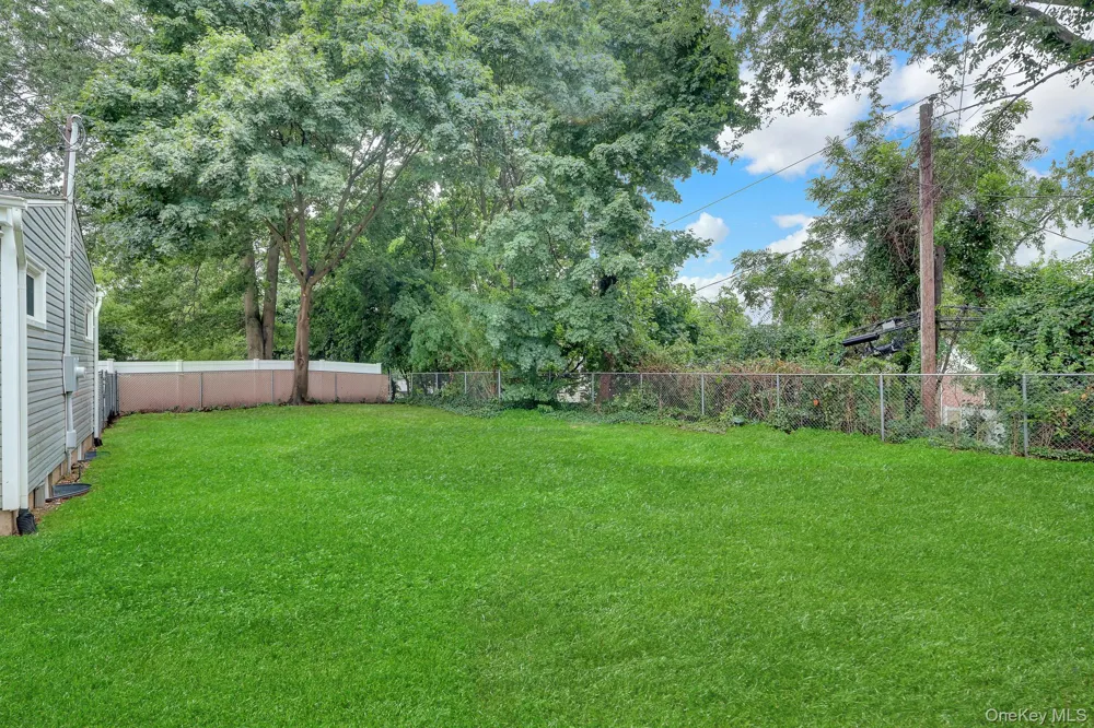 47 Hayrick Lane Commack, NY 11725