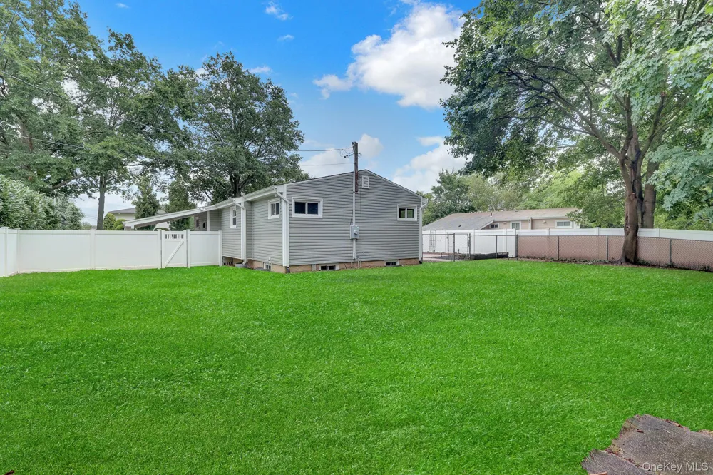 47 Hayrick Lane Commack, NY 11725
