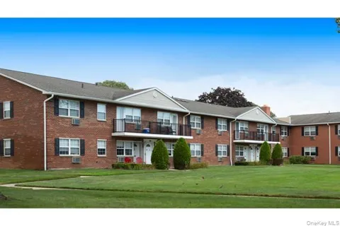 53 OLD OAK LANE #53B