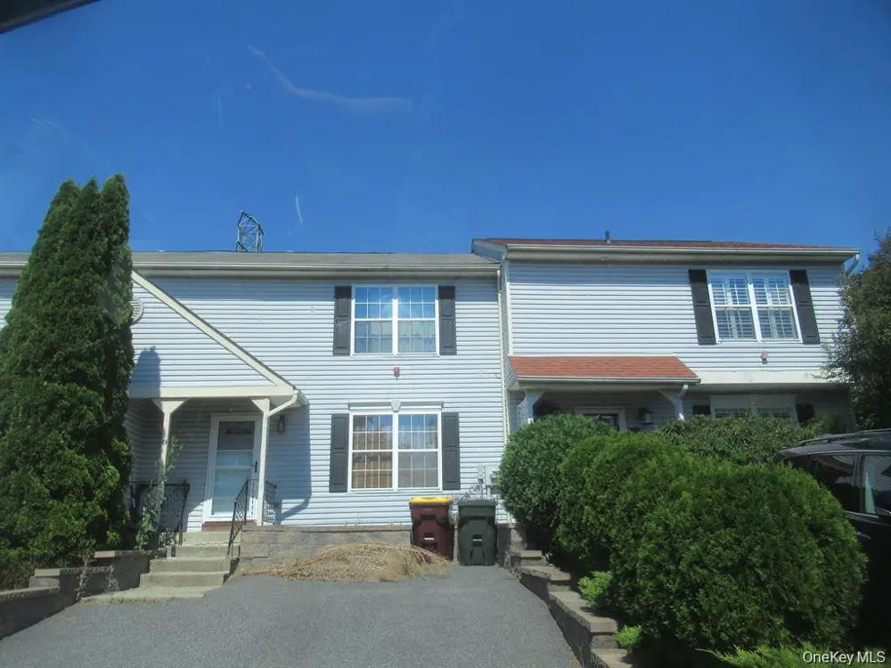 23 Marian Court Warwick, NY 10990