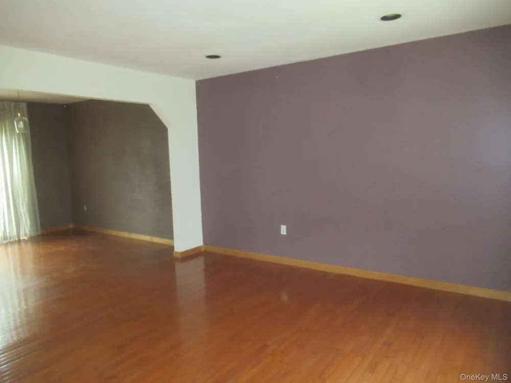 23 Marian Court Warwick, NY 10990