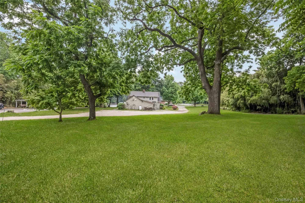 645 Middle Country Road Middle Island, NY 11953