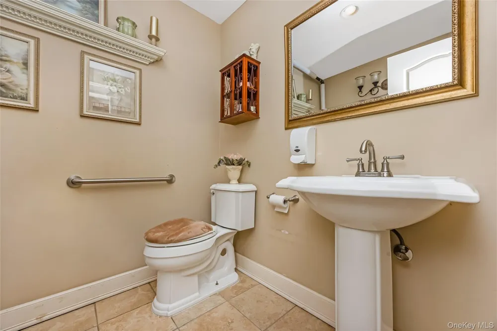 645 Middle Country Road Middle Island, NY 11953