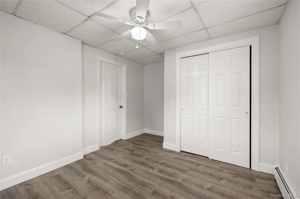 175 Centre Avenue Lindenhurst, NY 11757
