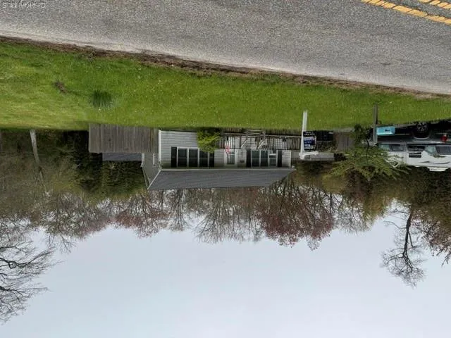 10 Whittier Drive Mastic Beach, NY 11951