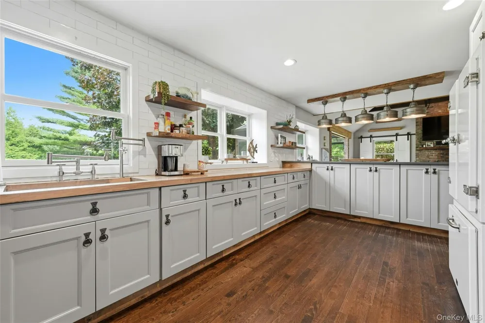 1850 Highland Road Cutchogue, NY 11935