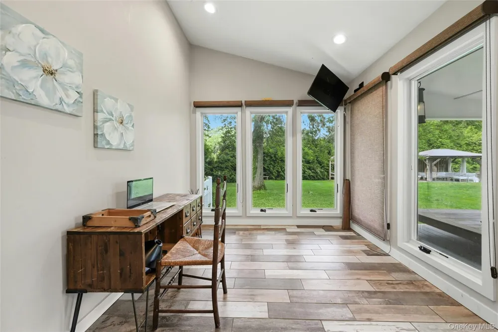 1850 Highland Road Cutchogue, NY 11935