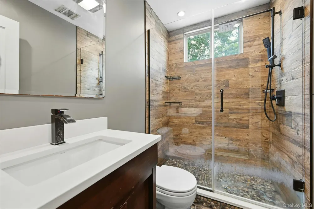 1850 Highland Road Cutchogue, NY 11935