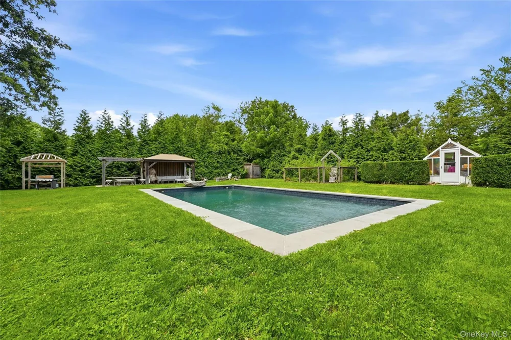1850 Highland Road Cutchogue, NY 11935