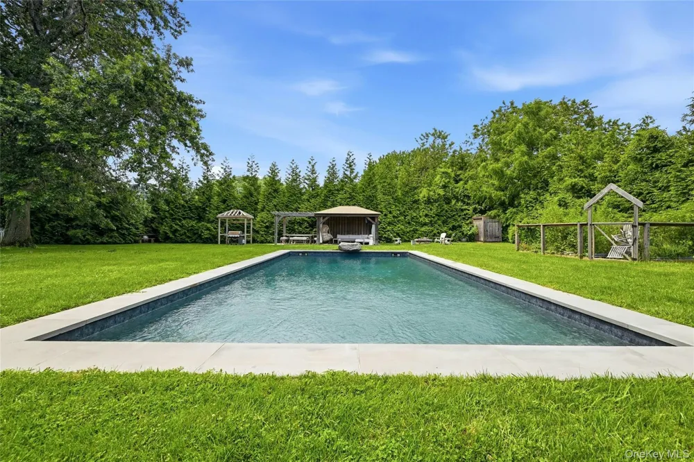 1850 Highland Road Cutchogue, NY 11935