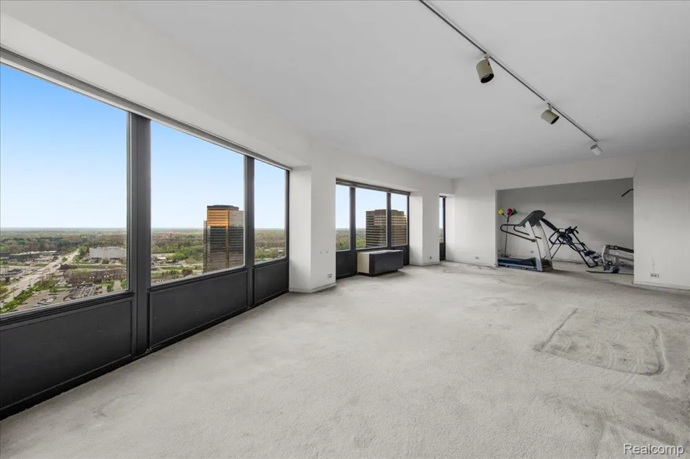 5000 Town Center #3303-3304 Southfield City, MI 48075