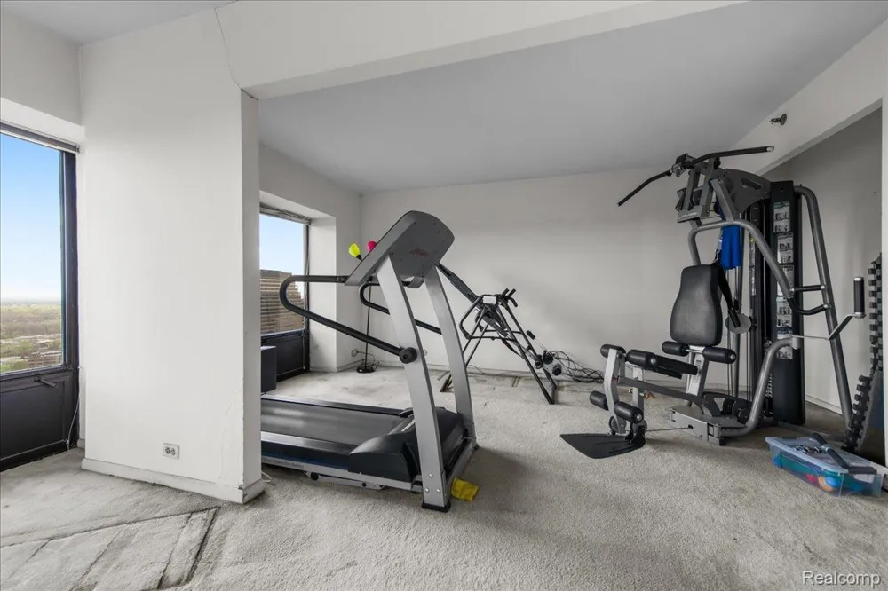 5000 Town Center #3303-3304 Southfield City, MI 48075