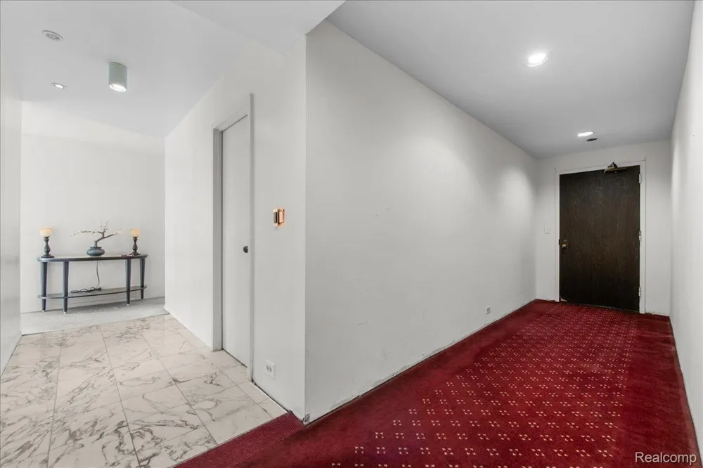5000 Town Center #3303-3304 Southfield City, MI 48075
