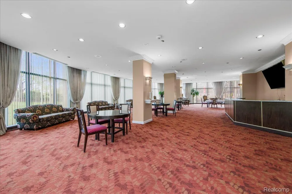 5000 Town Center #3303-3304 Southfield City, MI 48075