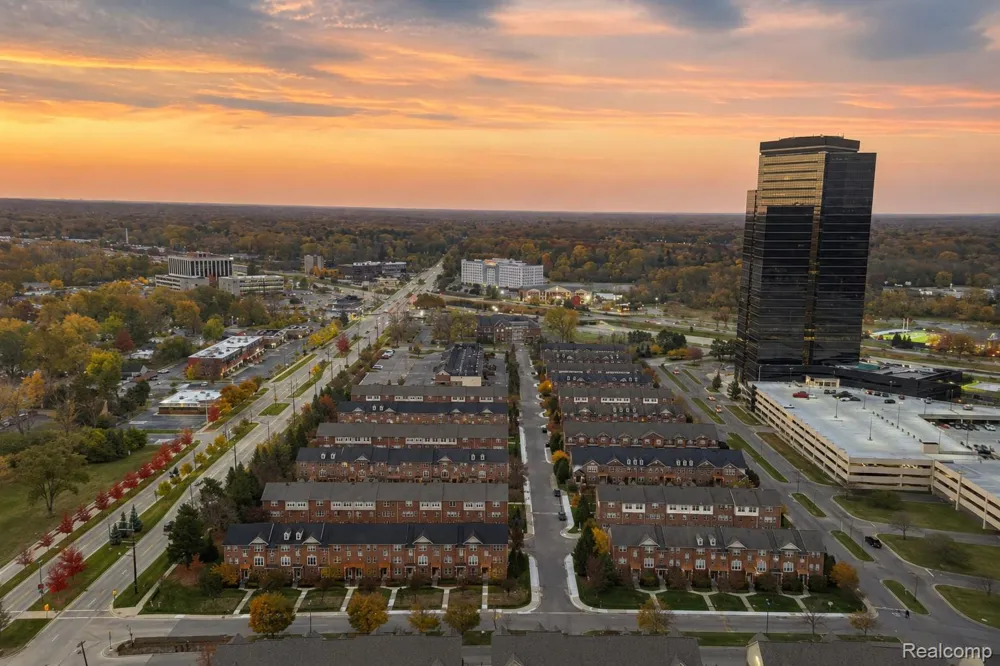 5000 Town Center #3303-3304 Southfield City, MI 48075