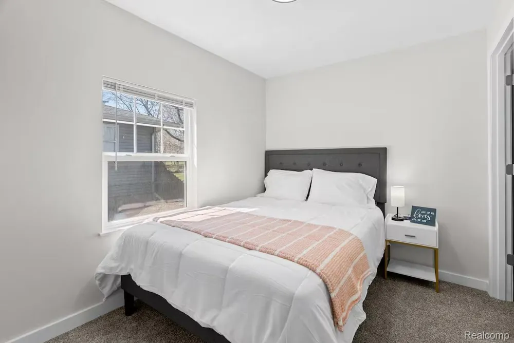 3308 Maloney Street Lansing City, MI 48911