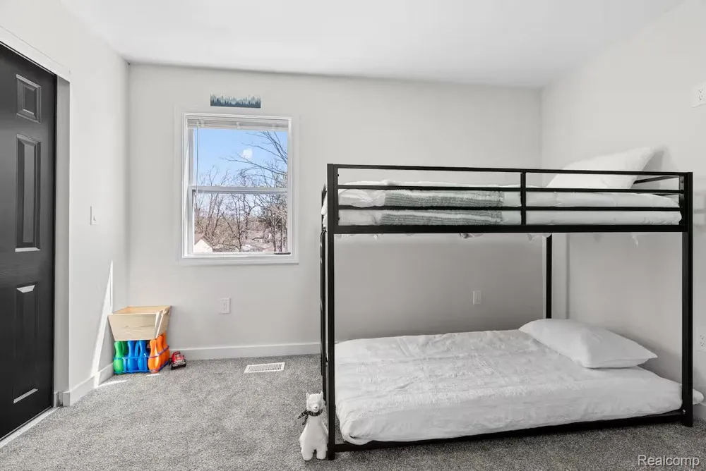 3308 Maloney Street Lansing City, MI 48911