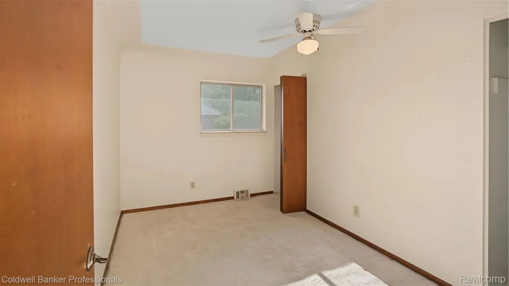 430 Spezia Drive Oxford Charter Township, MI 48371