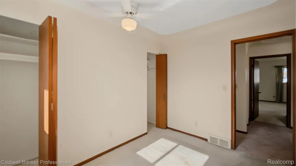430 Spezia Drive Oxford Charter Township, MI 48371