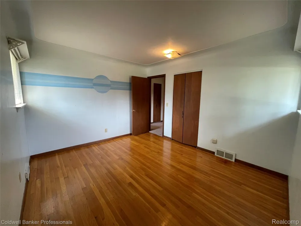 430 Spezia Drive Oxford Charter Township, MI 48371