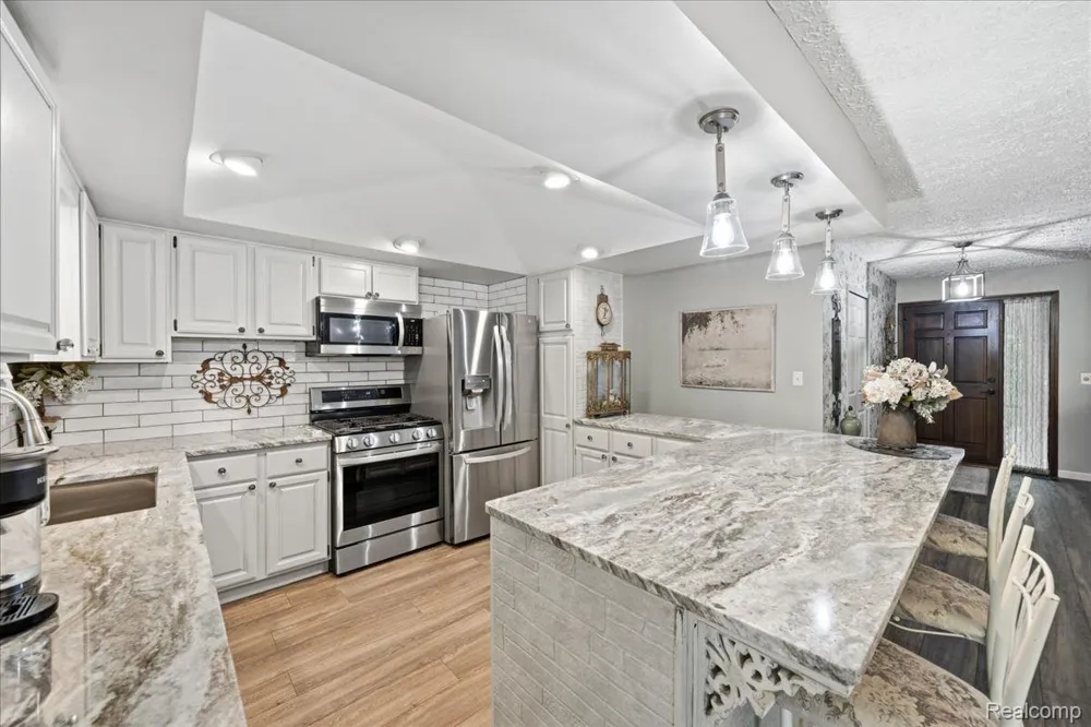 1600 Moffat Addison Township, MI 48367