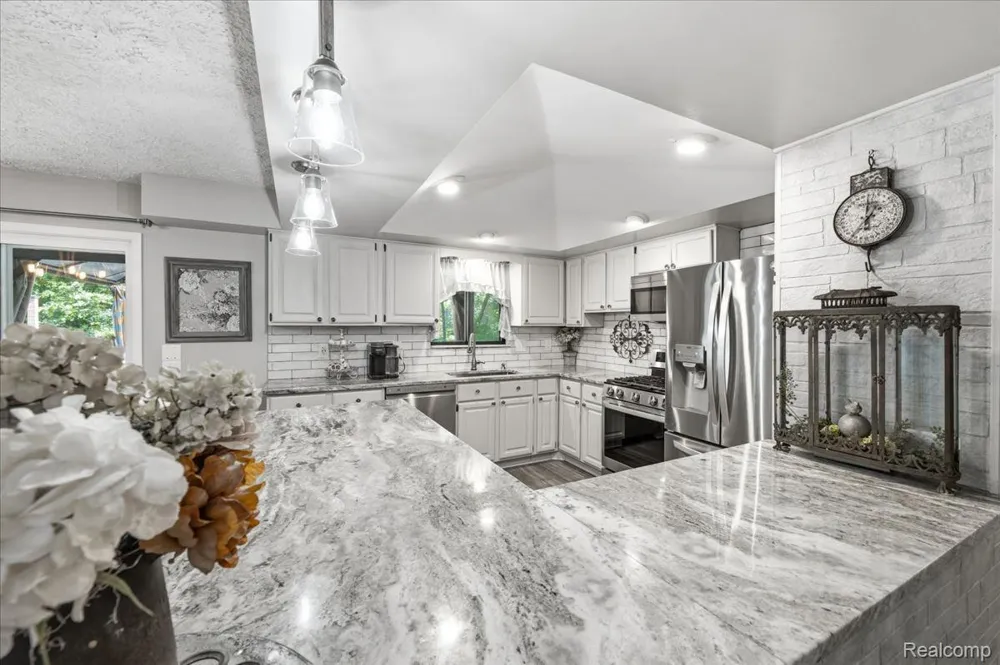 1600 Moffat Addison Township, MI 48367