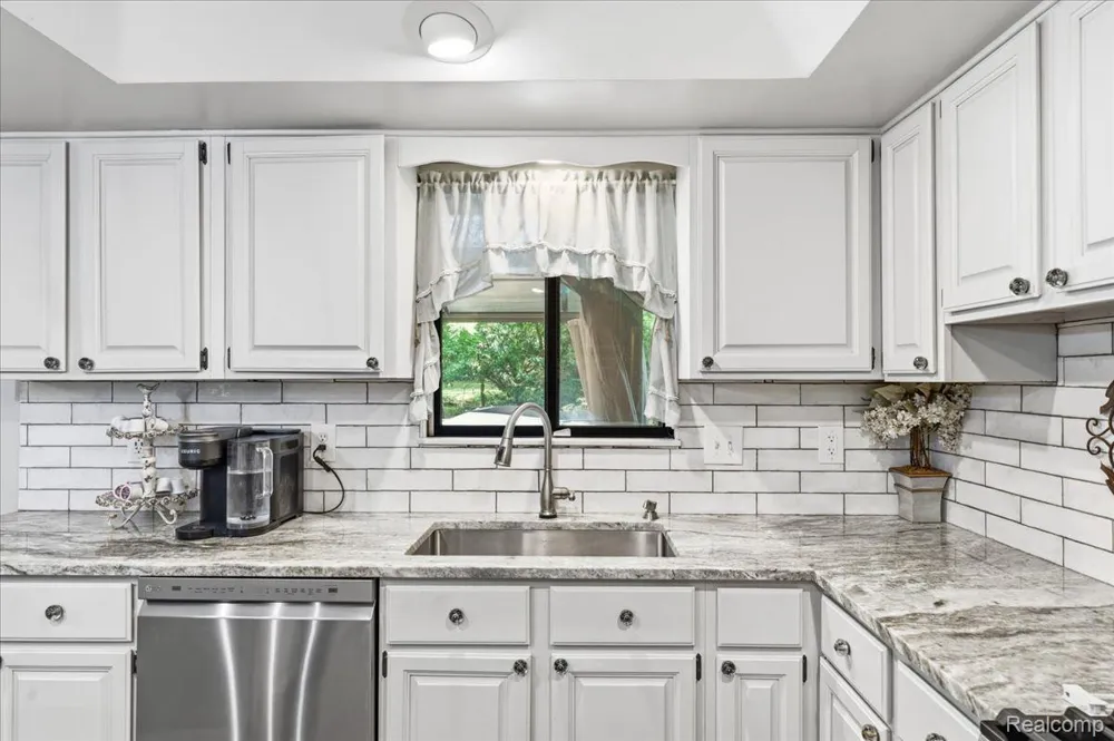 1600 Moffat Addison Township, MI 48367