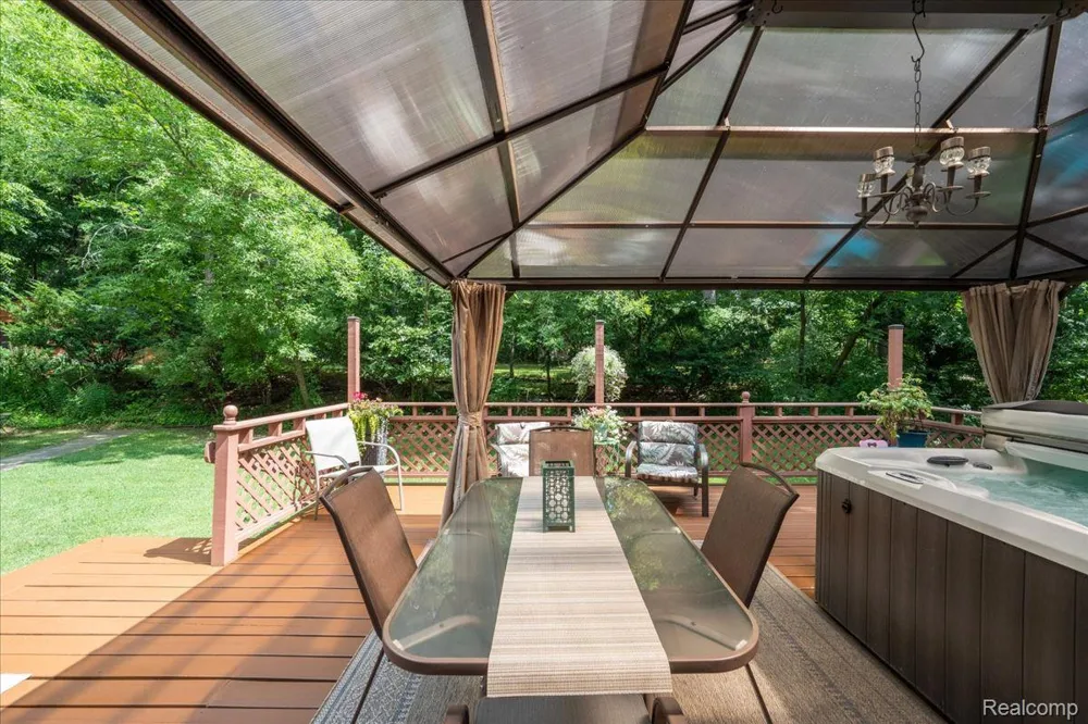 1600 Moffat Addison Township, MI 48367